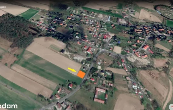 Na sprzedaż działka budowlana z rozpoczętą budową – Nowogrodziec, 0,0892 ha